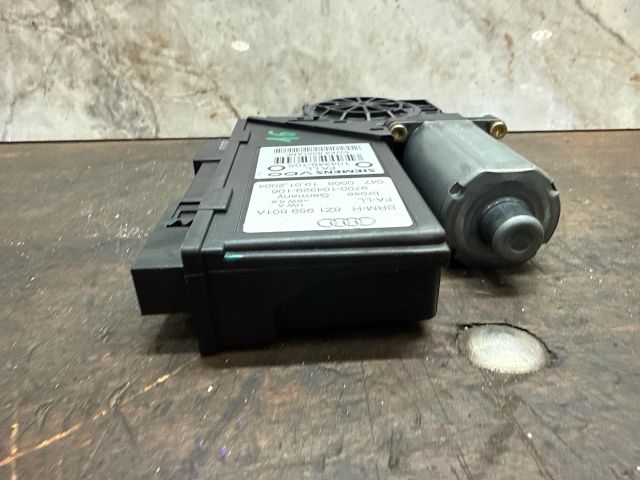 bontott AUDI A2 Bal első Ablakemelő Motor