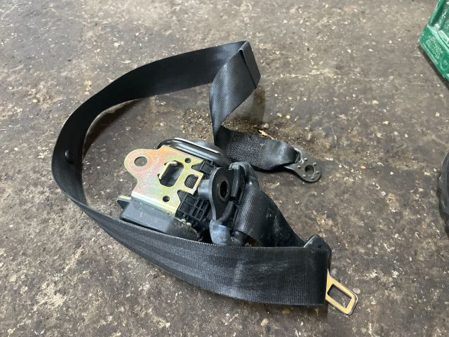 bontott AUDI A2 Bal első Biztonsági Öv