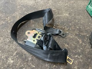 bontott AUDI A2 Bal első Biztonsági Öv