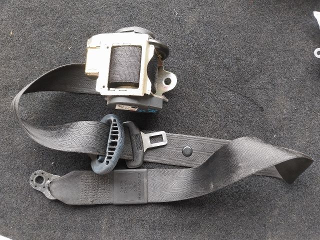 bontott AUDI A2 Bal első Biztonsági Öv