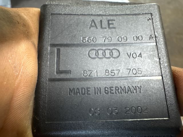 bontott AUDI A2 Bal első Biztonsági Öv