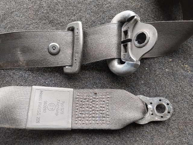 bontott AUDI A2 Bal első Biztonsági Öv