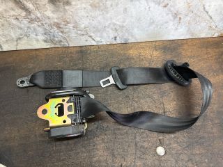 bontott AUDI A2 Bal első Biztonsági Öv