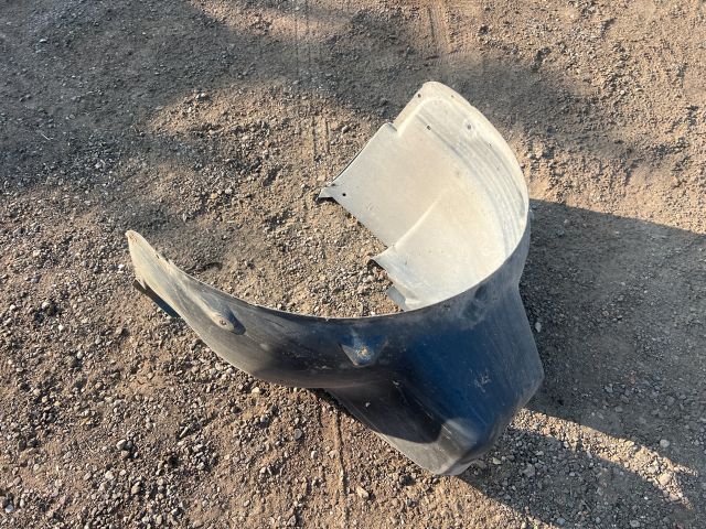 bontott AUDI A2 Bal első Első Dobbetét (Kerékjárati, Műanyag)