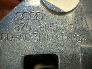 bontott AUDI A2 Bal első Lökhárító Merevítő Tartó (Fém)