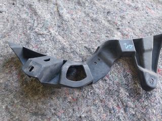 bontott AUDI A2 Bal első Oldal Lökhárító Tartó (Műanyag)