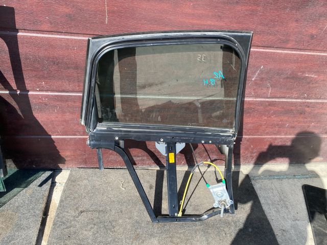 bontott AUDI A2 Bal hátsó Ablakemelő Szerkezet (Elektromos)