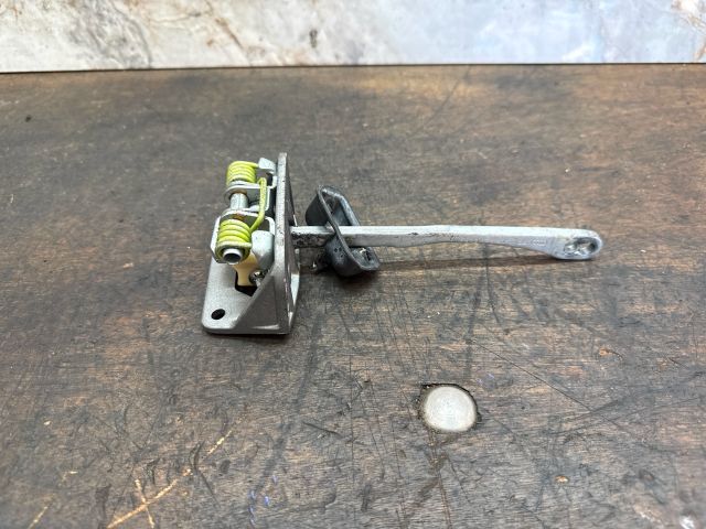 bontott AUDI A2 Bal hátsó Ajtóhatároló