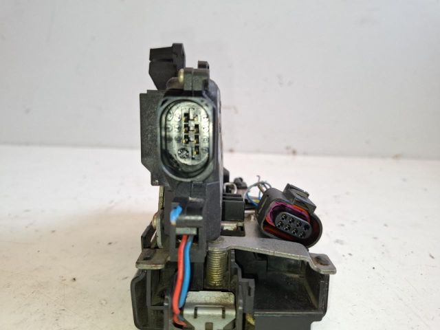 bontott AUDI A2 Bal hátsó Ajtózár