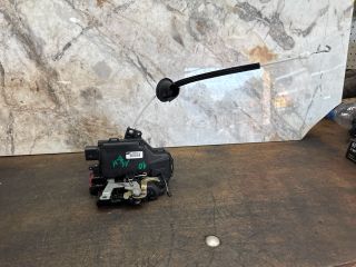 bontott AUDI A2 Bal hátsó Ajtózár