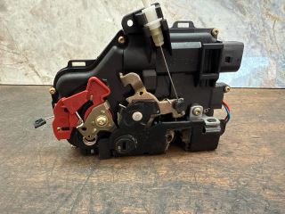 bontott AUDI A2 Bal hátsó Ajtózár