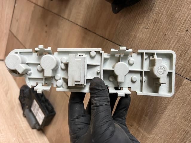 bontott AUDI A2 Bal Hátsó Lámpa Foglalat