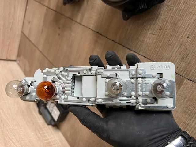 bontott AUDI A2 Bal Hátsó Lámpa Foglalat