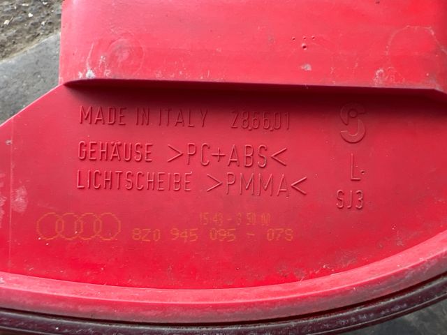 bontott AUDI A2 Bal Hátsó Lámpa