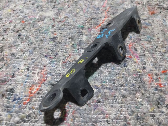 bontott AUDI A2 Bal hátsó Oldal Lökhárító Tartó (Műanyag)