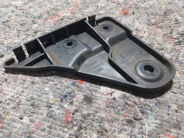 bontott AUDI A2 Bal hátsó Oldal Lökhárító Tartó (Műanyag)