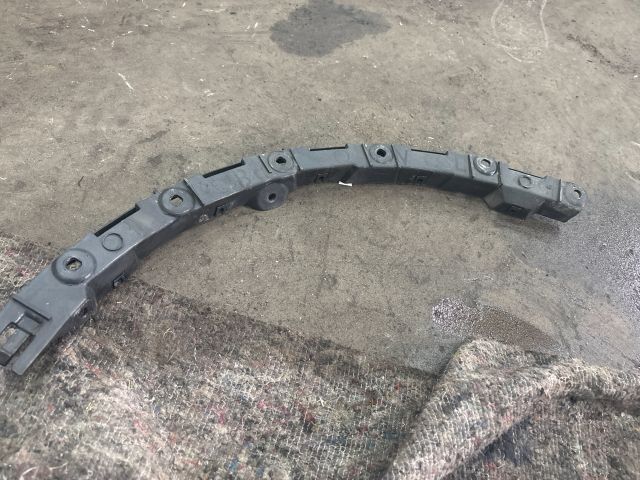 bontott AUDI A2 Bal hátsó Oldal Lökhárító Tartó (Műanyag)