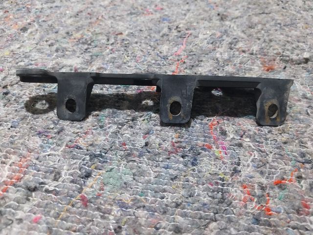 bontott AUDI A2 Bal hátsó Oldal Lökhárító Tartó (Műanyag)