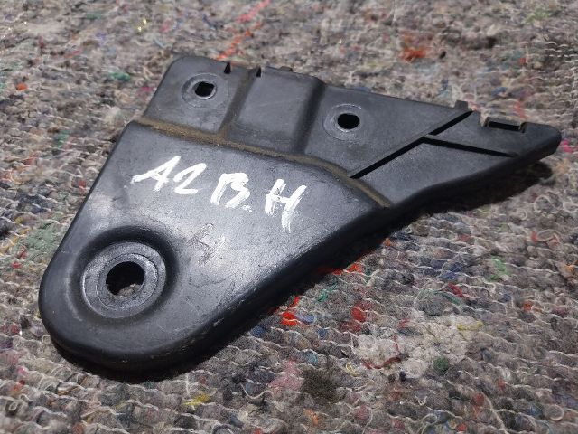 bontott AUDI A2 Bal hátsó Oldal Lökhárító Tartó (Műanyag)