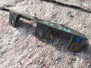 bontott AUDI A2 Bal hátsó Oldal Lökhárító Tartó (Műanyag)