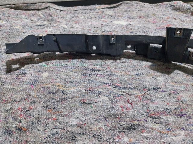 bontott AUDI A2 Bal hátsó Oldal Lökhárító Tartó (Műanyag)