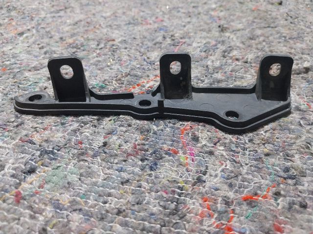 bontott AUDI A2 Bal hátsó Oldal Lökhárító Tartó (Műanyag)