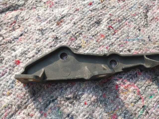 bontott AUDI A2 Bal hátsó Oldal Lökhárító Tartó (Műanyag)