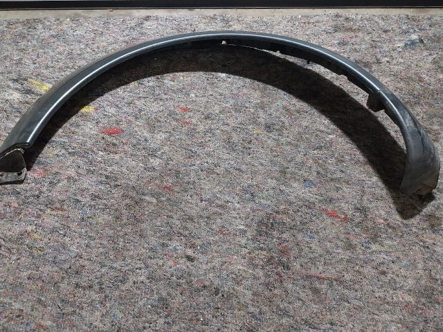 bontott AUDI A2 Bal hátsó Sárvédő Szélesítő