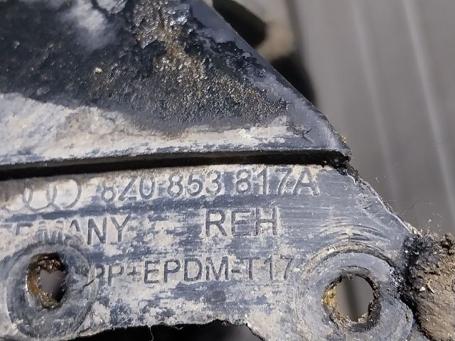 bontott AUDI A2 Bal hátsó Sárvédő Szélesítő