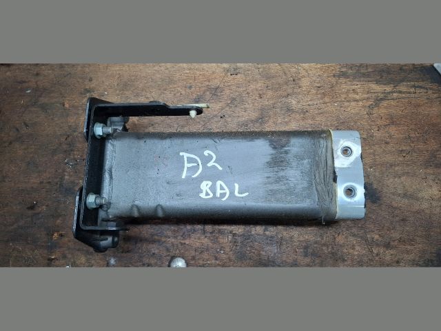 bontott AUDI A2 Bal Lökhárító Tartó Nyúlványvég