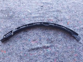 bontott AUDI A2 Bal Sárvédő Oldaltartó