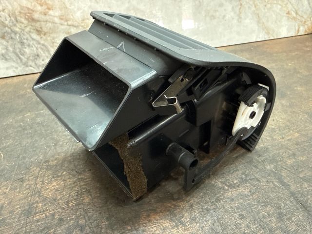 bontott AUDI A2 Bal Szellőző