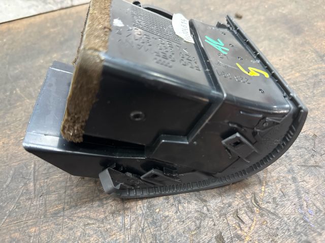 bontott AUDI A2 Bal Szellőző