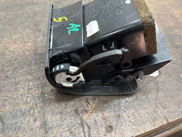 bontott AUDI A2 Bal Szellőző