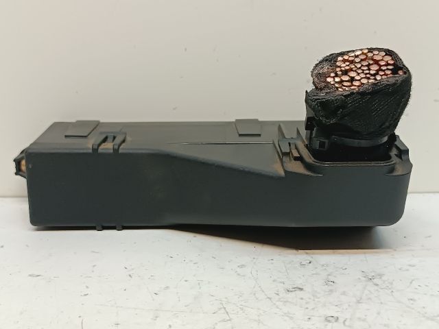 bontott AUDI A2 Biztosítéktábla Utastér