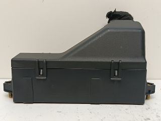 bontott AUDI A2 Biztosítéktábla Utastér