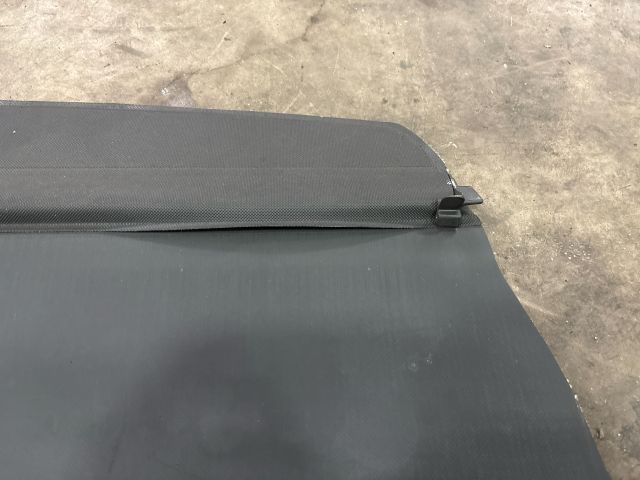 bontott AUDI A2 Csomagtér Roló