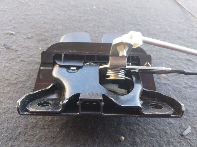 bontott AUDI A2 Csomagtérajtó Zárszerkezet