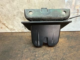 bontott AUDI A2 Csomagtérajtó Zárszerkezet