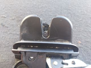 bontott AUDI A2 Csomagtérajtó Zárszerkezet