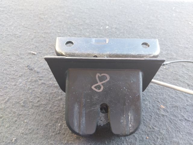 bontott AUDI A2 Csomagtérajtó Zárszerkezet