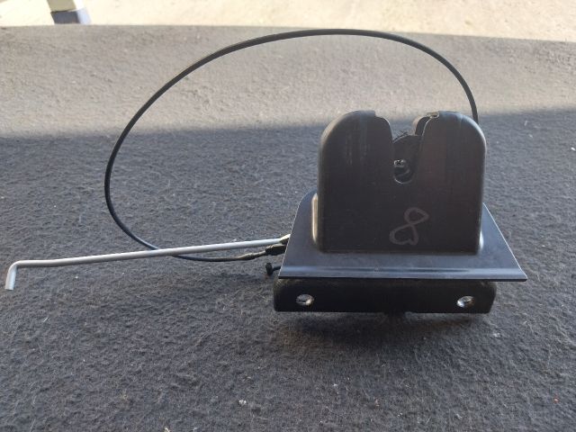 bontott AUDI A2 Csomagtérajtó Zárszerkezet