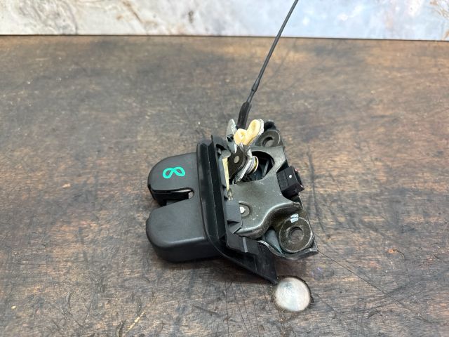 bontott AUDI A2 Csomagtérajtó Zárszerkezet