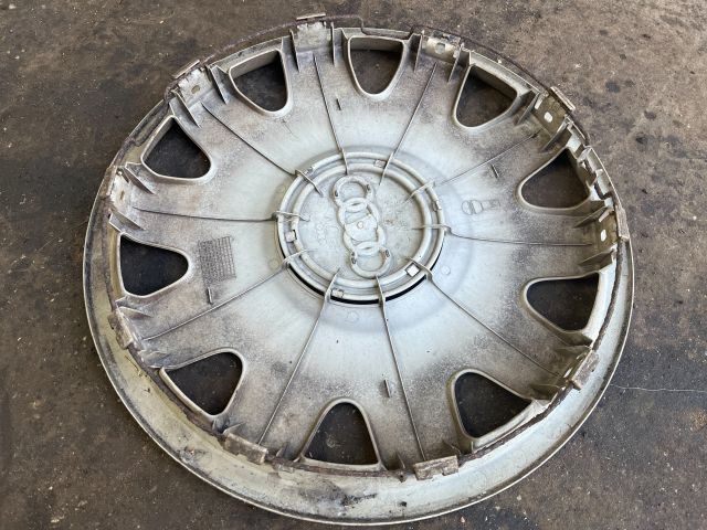 bontott AUDI A2 Dísztárcsa (1 db)