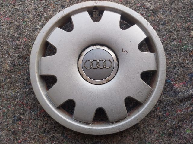 bontott AUDI A2 Dísztárcsa (1 db)