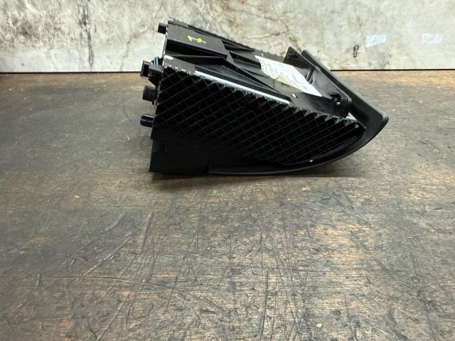 bontott AUDI A2 Első Hamutartó