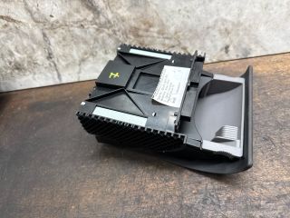 bontott AUDI A2 Első Hamutartó