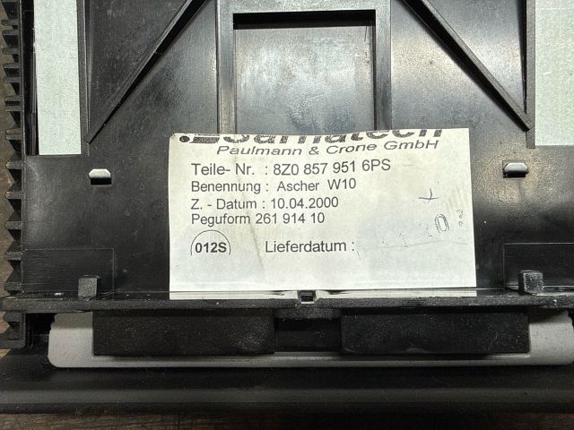 bontott AUDI A2 Első Hamutartó