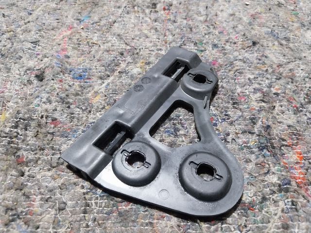 bontott AUDI A2 Első Lökhárító Alsó (Műanyag)