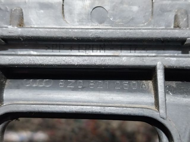 bontott AUDI A2 Első Lökhárító Alsó (Műanyag)